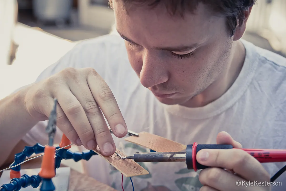 Startup Weekend Maker edition: a team at the workbench